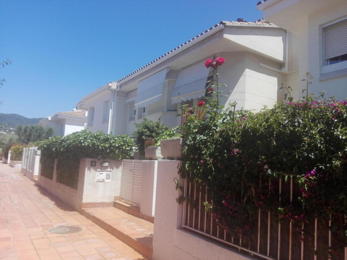 Agradable Y Familiar Appartement Premiá de Mar Buitenkant foto